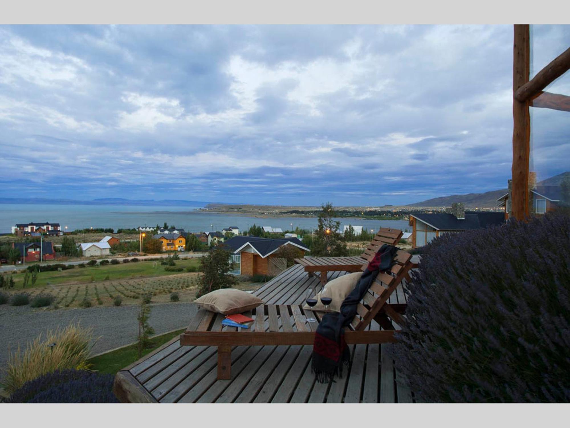 Blanca Patagonia Hosteria Boutique Y Cabanas El Calafate Exterior photo